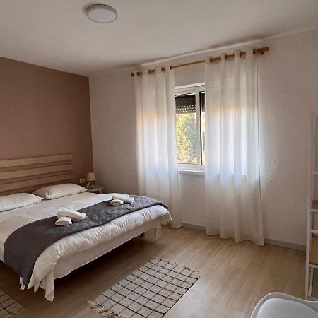 Centre Apartment In Shkodër Esterno foto