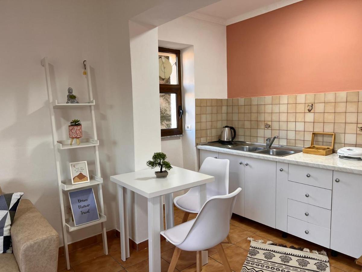 Centre Apartment In Shkodër Esterno foto