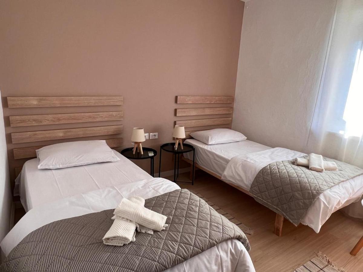 Centre Apartment In Shkodër Esterno foto